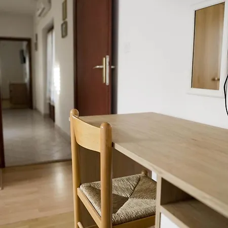 Seaside Apartment *